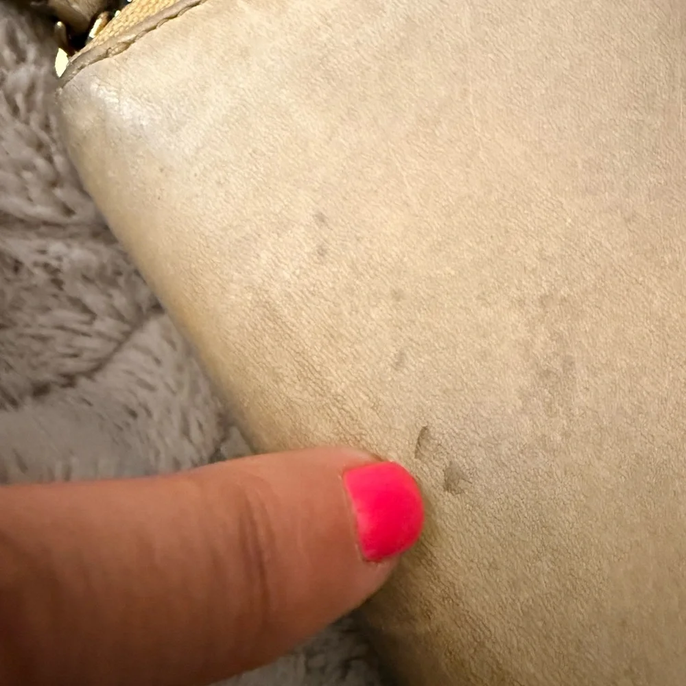 Frye Campus Rivet Zip-Around Leather Wallet Color Tan - Picture 12 of 14